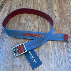 Men’s Vineyard Vines size 32 leather and webbing reversible belt in Mallard Blue